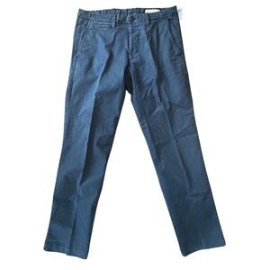 GAP NWT Straight Leg Navy Chino Khaki Pants SZ 31x32 Casual, Classic Woman